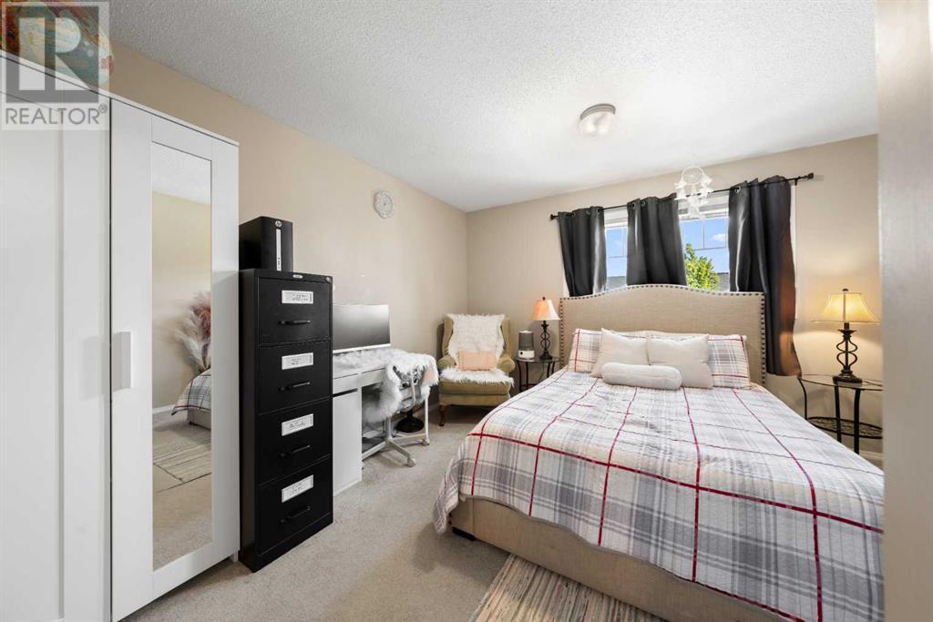 Single Family House for Sale in  Everstone Place SW Evergreen Calgary 