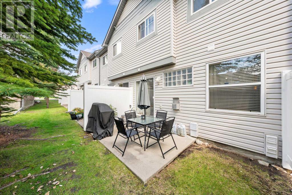 Single Family House for Sale in  Everstone Place SW Evergreen Calgary 