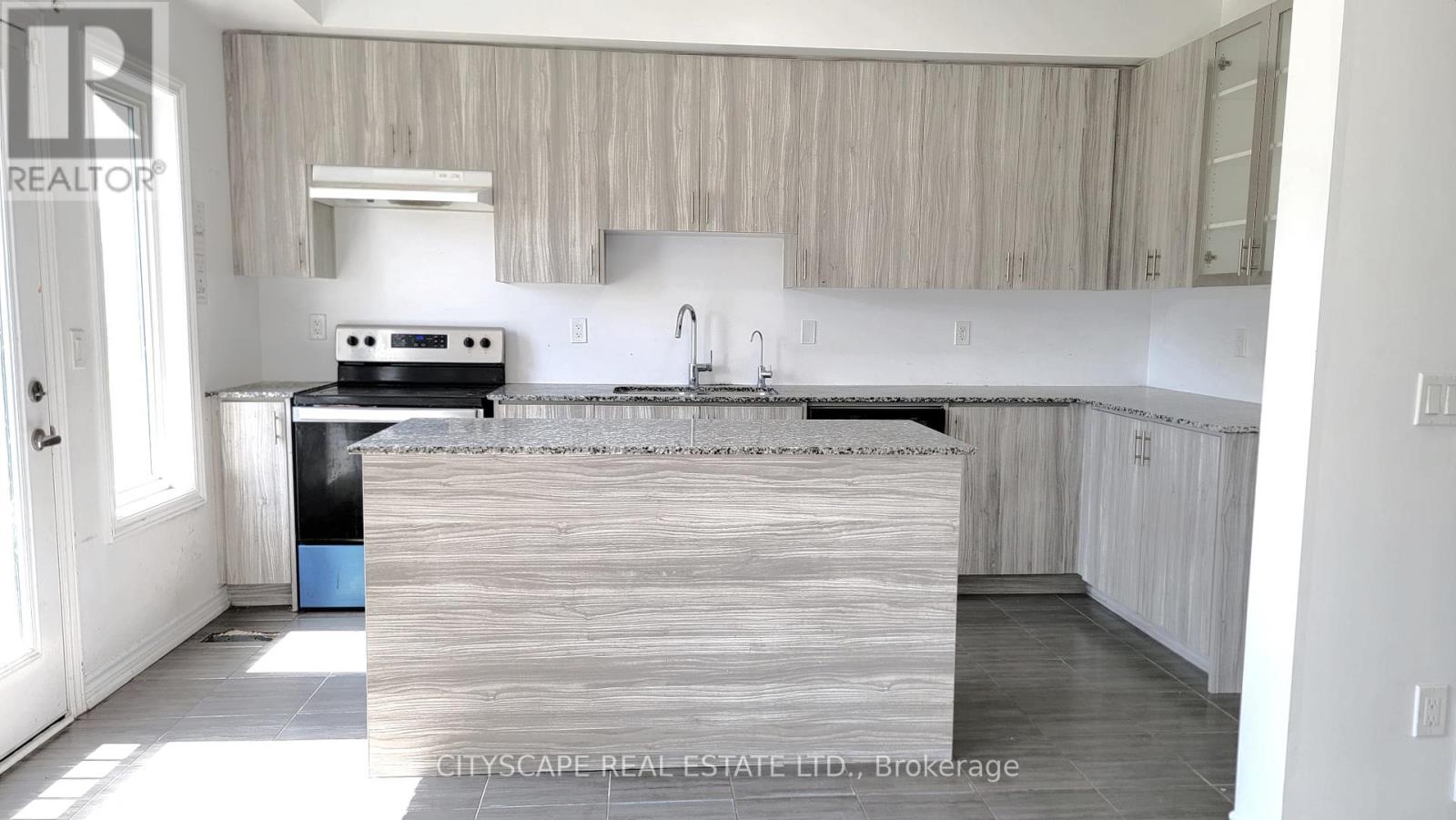 Photo 11 of 228 Ridley Crescent, Southgate ON