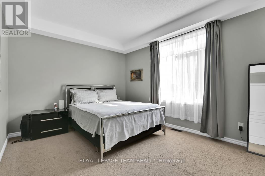 Photo 10 of 604 Brian Good Avenue, Ottawa ON