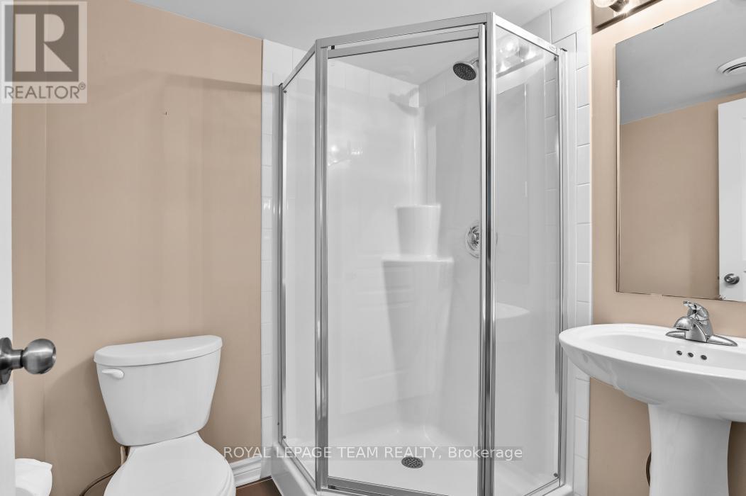 Photo 24 of 604 Brian Good Avenue, Ottawa ON
