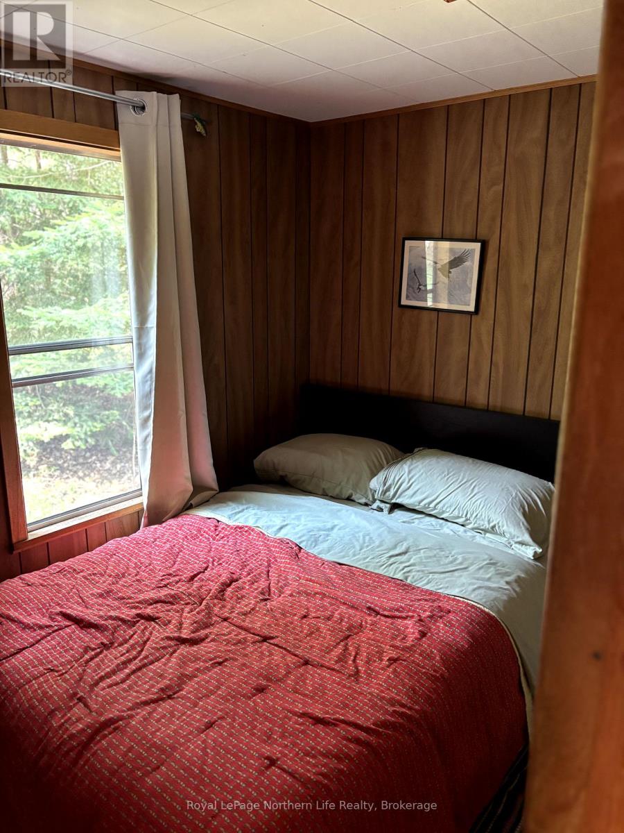 17 MUSKIE BAY, LAKE NIPISSING - 14