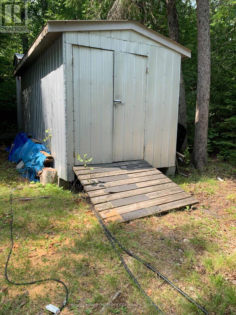 17 MUSKIE BAY, LAKE NIPISSING - 18
