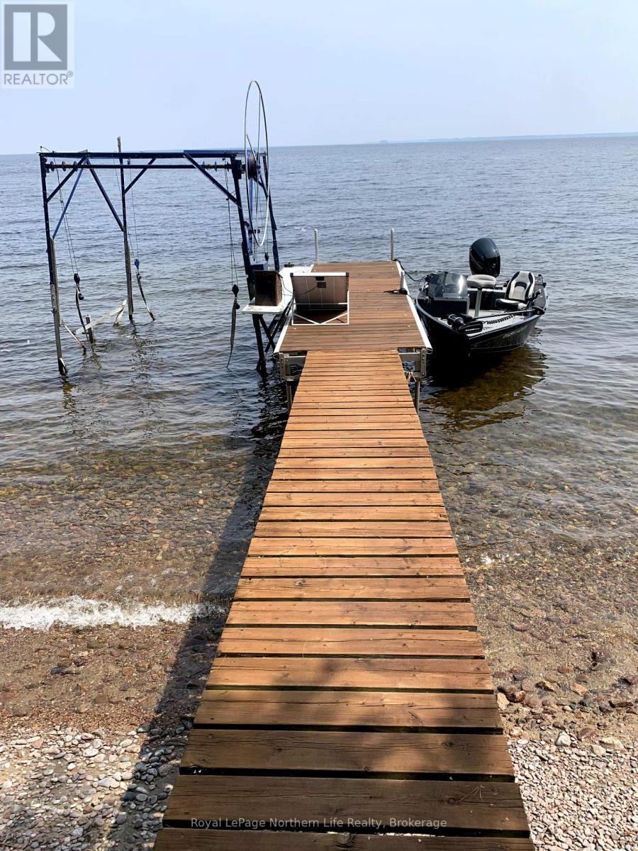 17 MUSKIE BAY, LAKE NIPISSING - 5