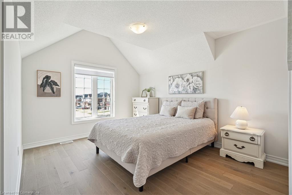 Photo 28 of 132 Drexler Avenue, Rockwood ON