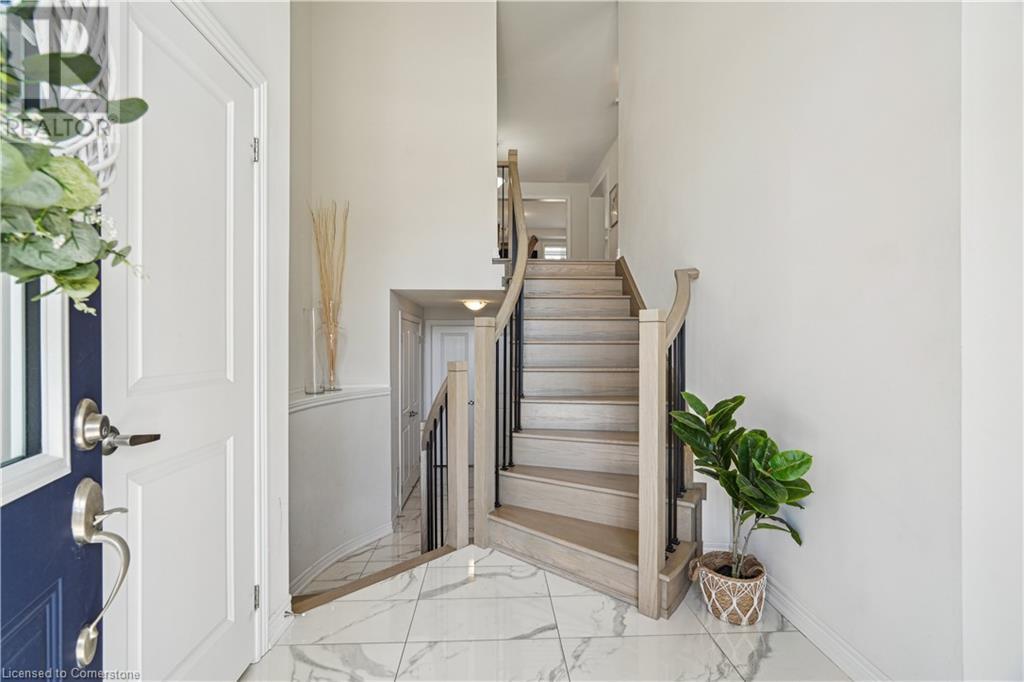 Photo 5 of 132 Drexler Avenue, Rockwood ON