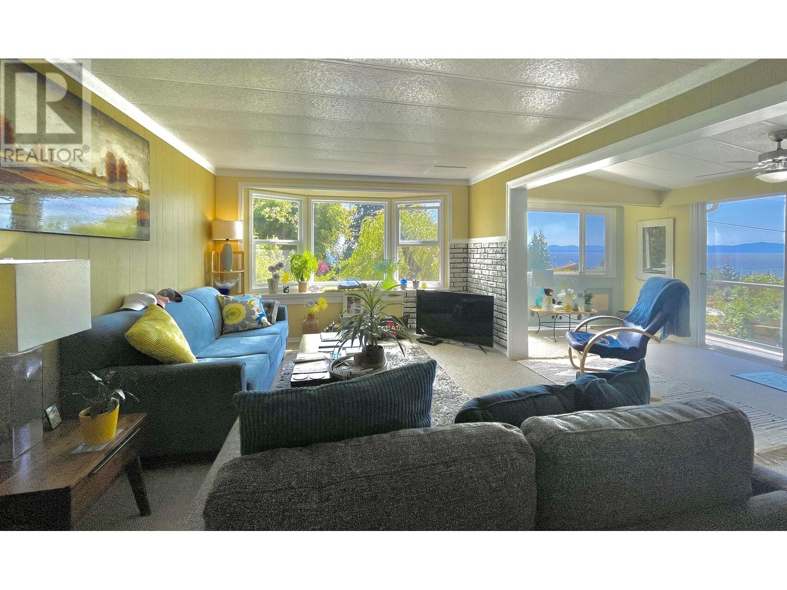 1436 VELVET ROAD, Gibsons