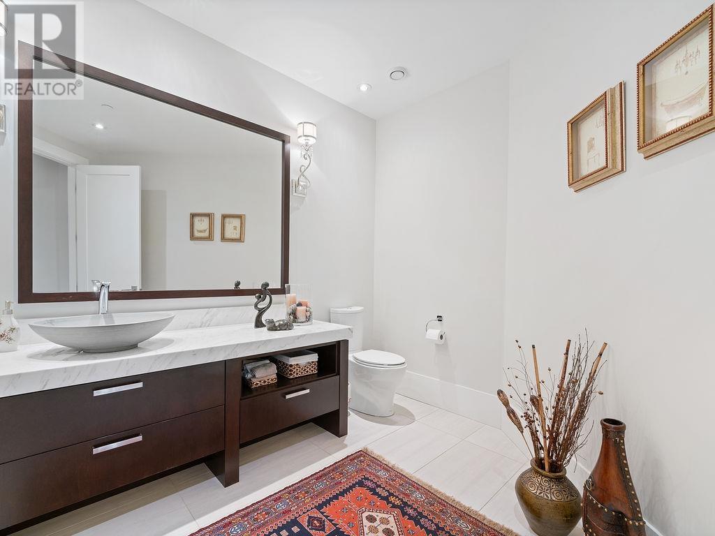 1355 WHITBY ROAD, West Vancouver