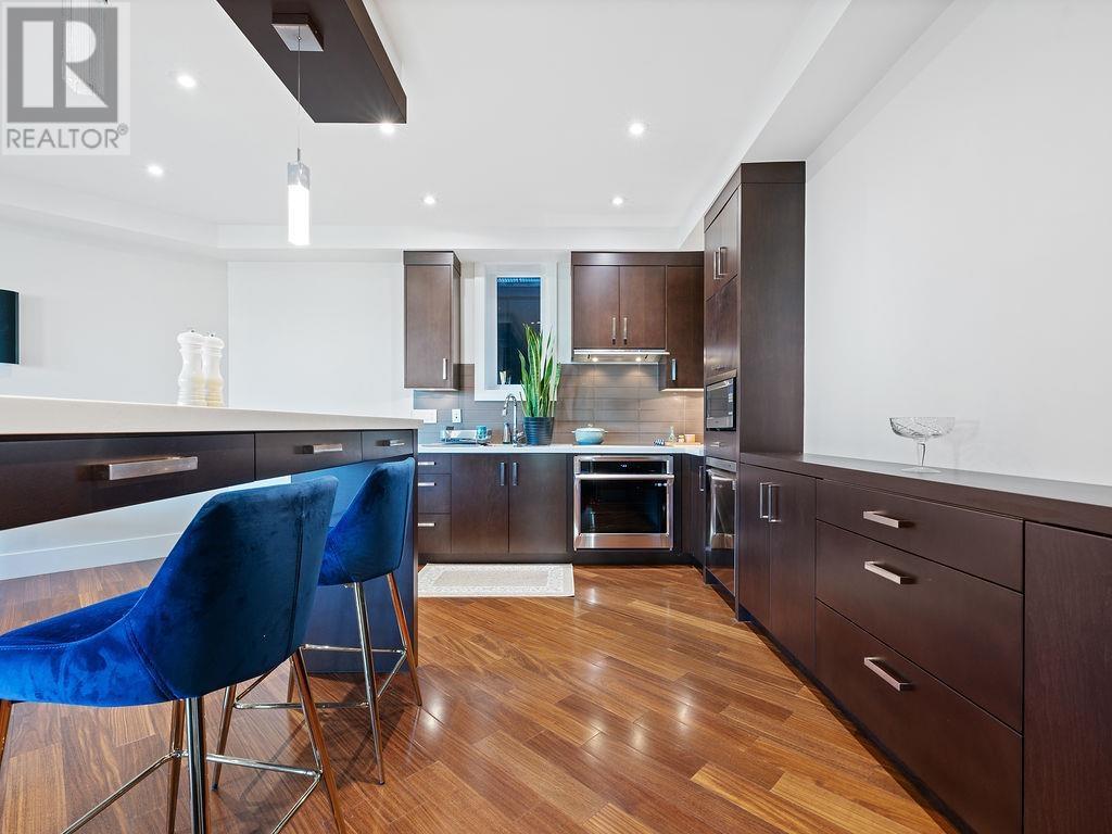 1355 WHITBY ROAD, West Vancouver