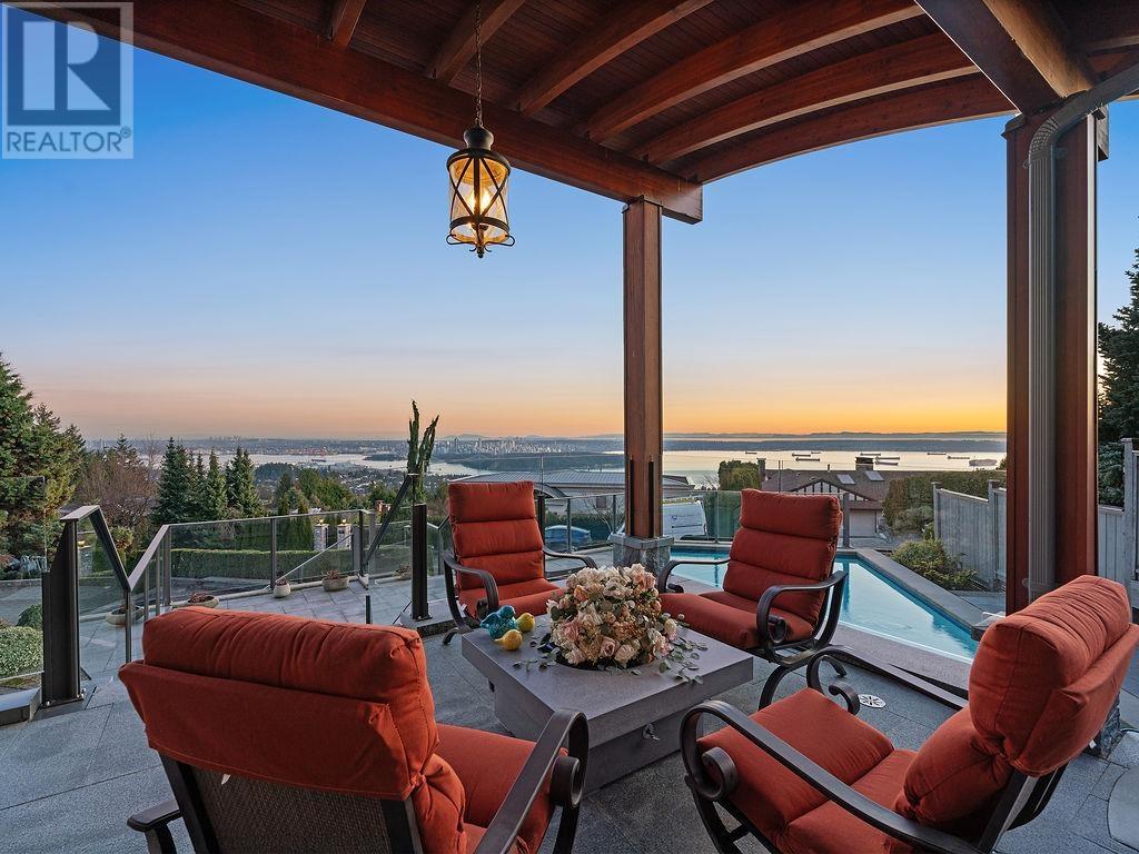 1355 WHITBY ROAD, West Vancouver