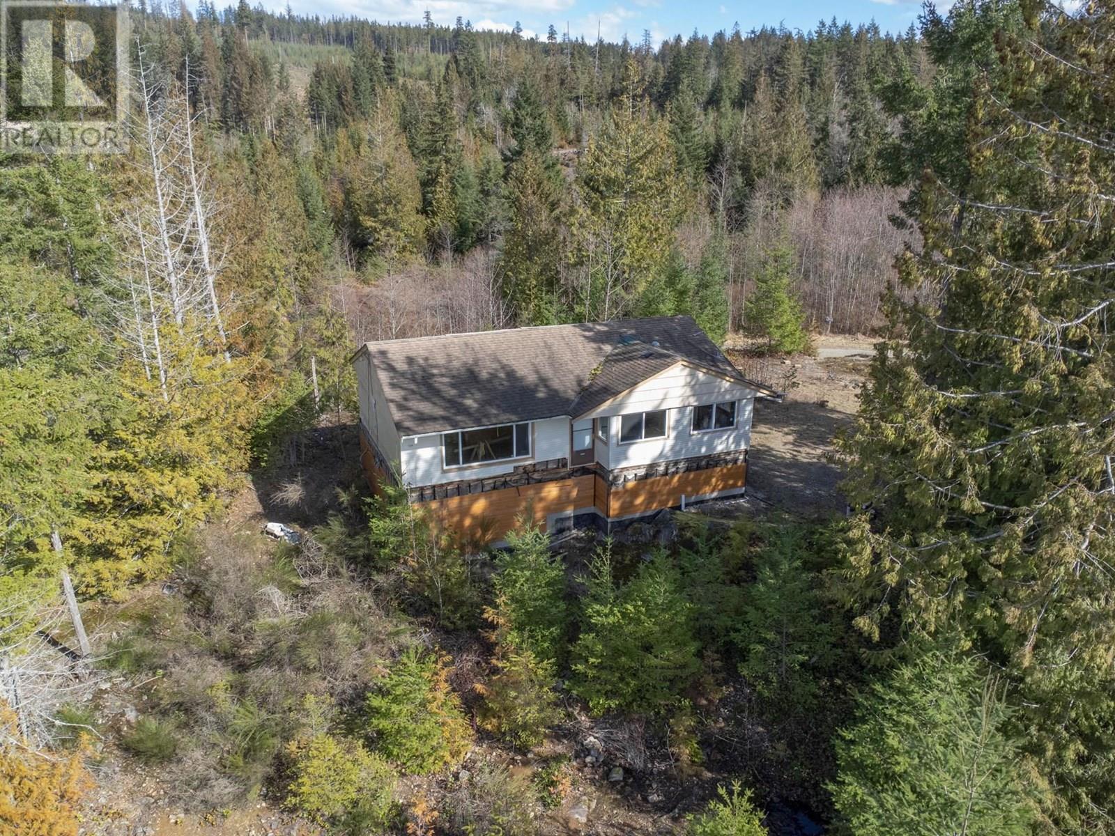9305 STEPHENS WAY, Halfmoon Bay