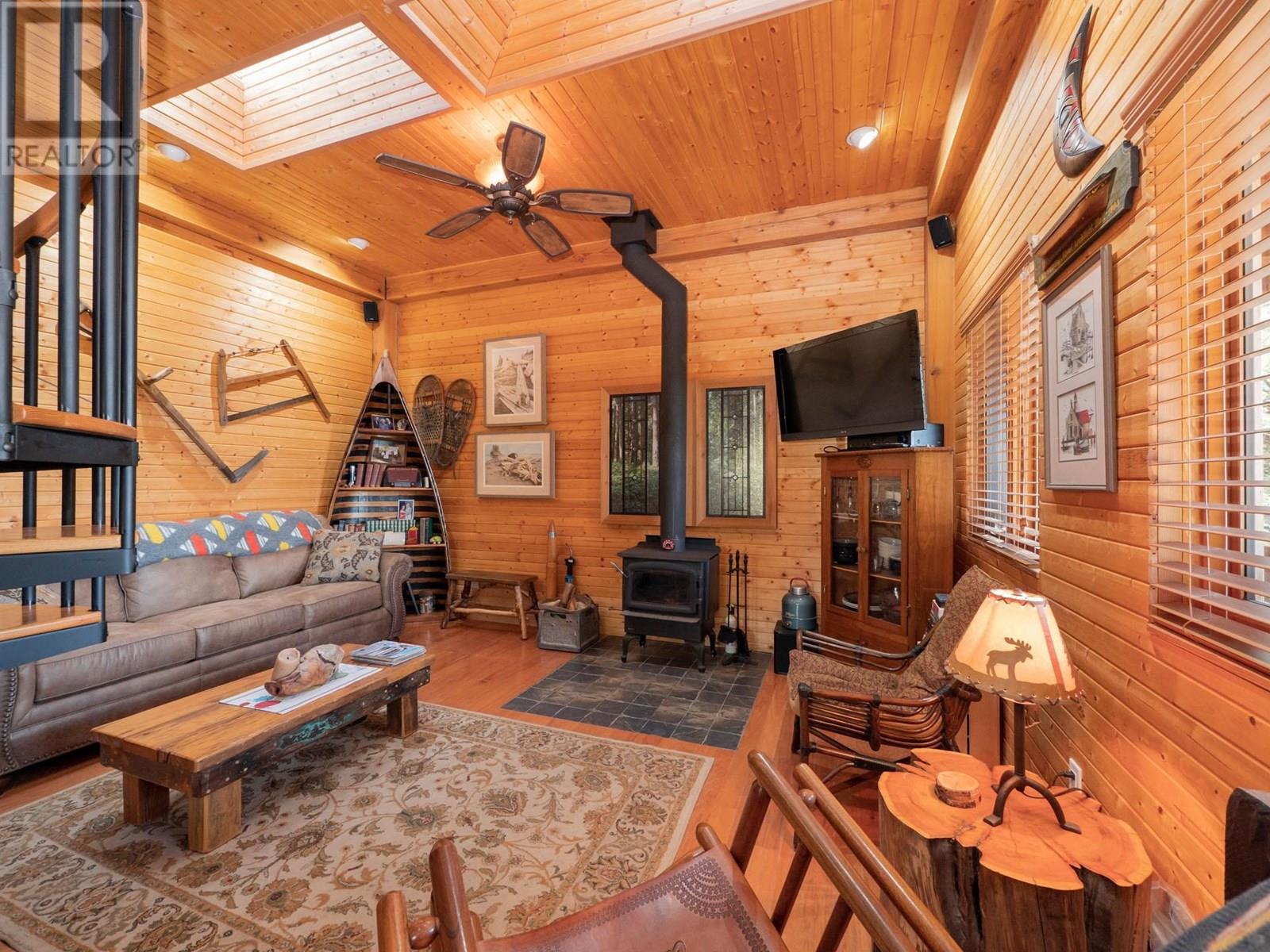9305 STEPHENS WAY, Halfmoon Bay