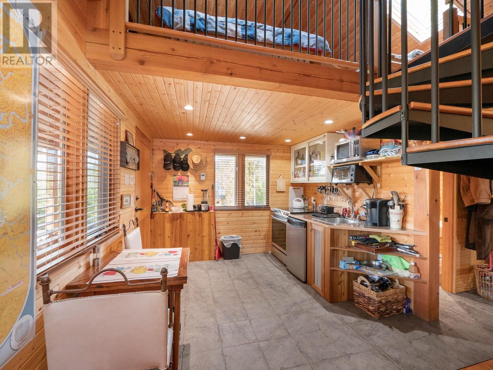 9305 STEPHENS WAY, Halfmoon Bay