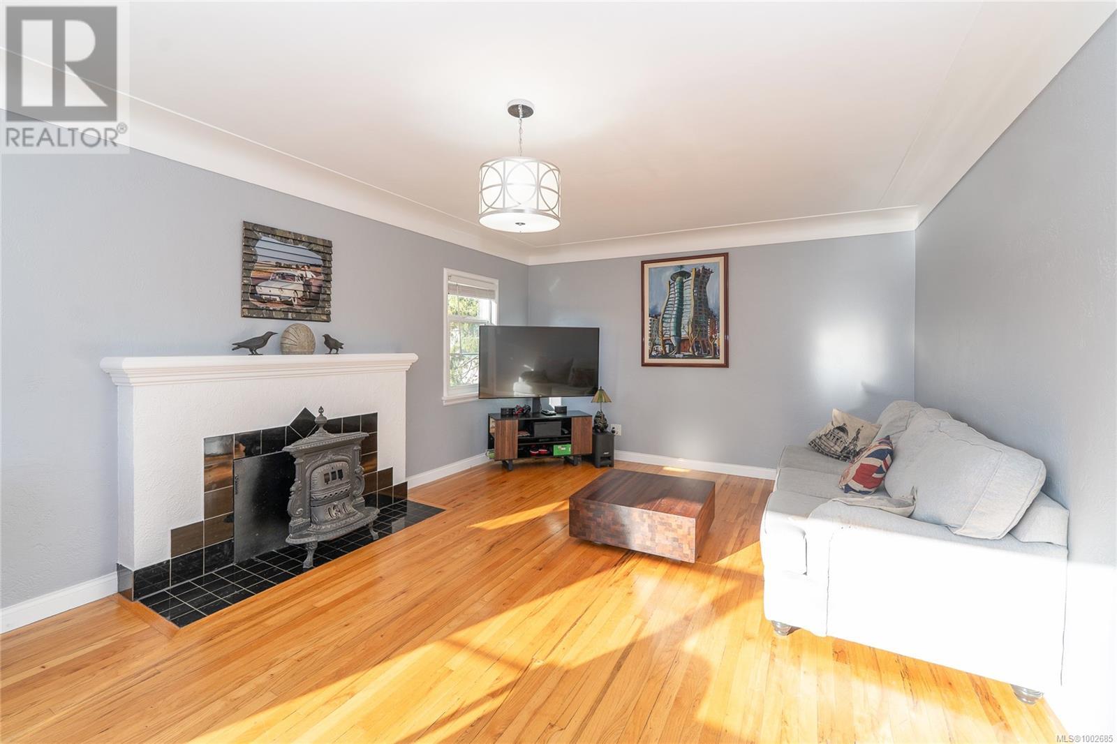 3771 Winston Cres, Saanich