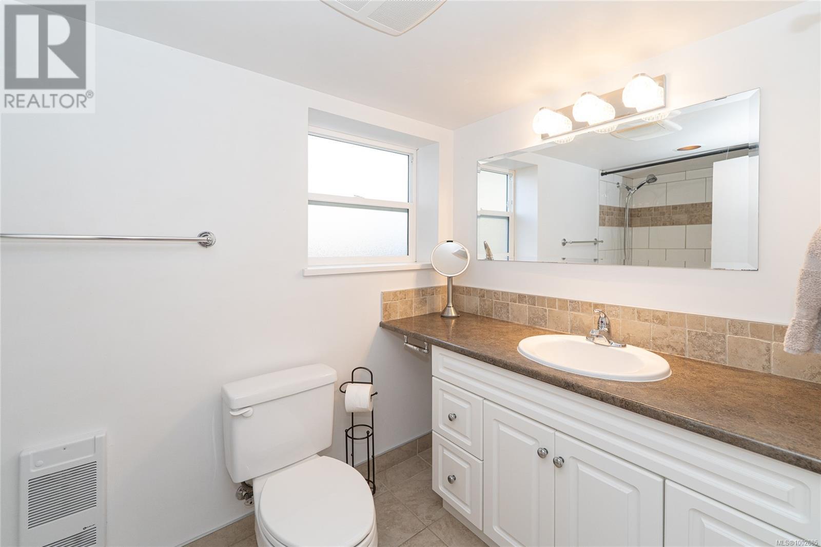 3771 Winston Cres, Saanich