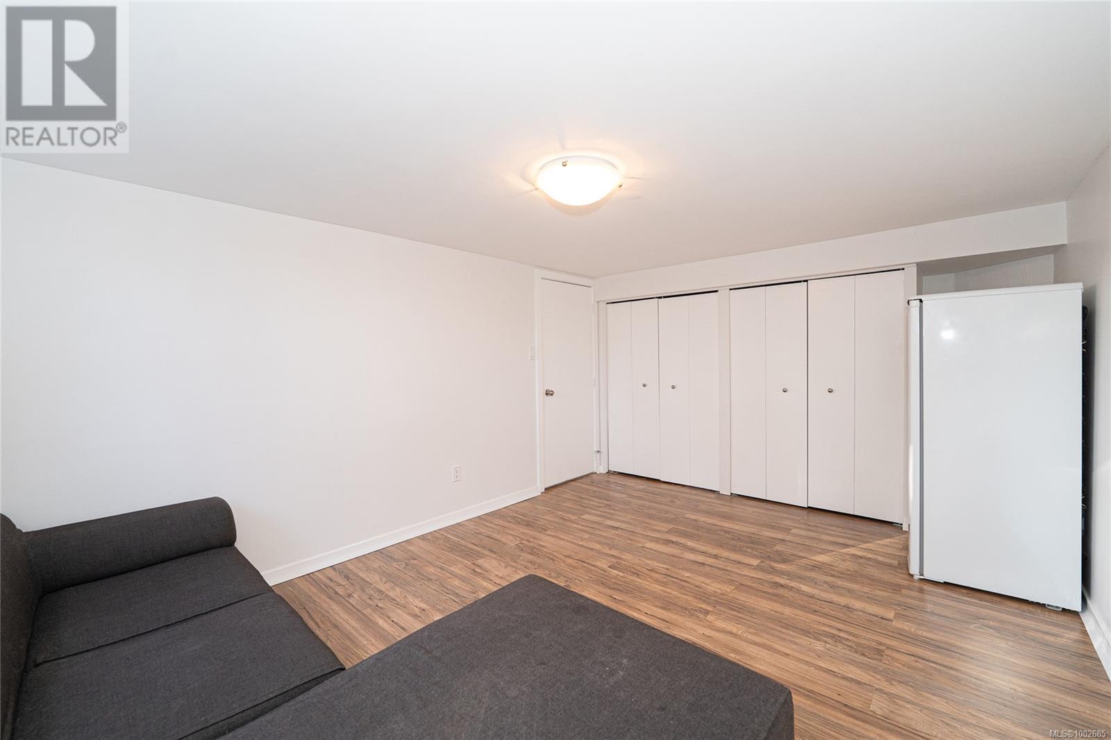 3771 Winston Cres, Saanich
