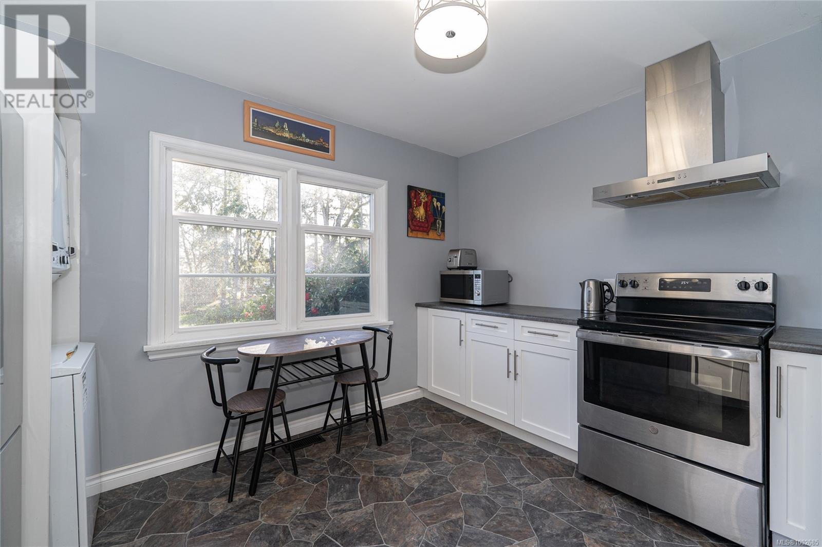 3771 Winston Cres, Saanich