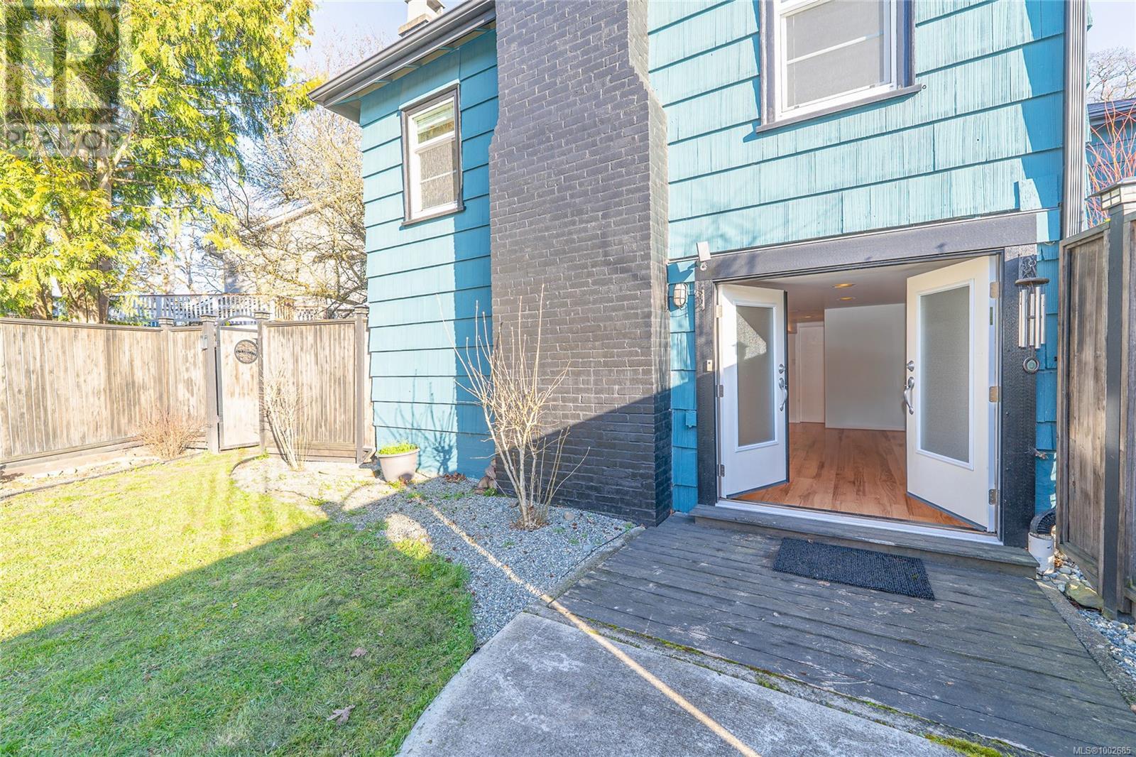 3771 Winston Cres, Saanich