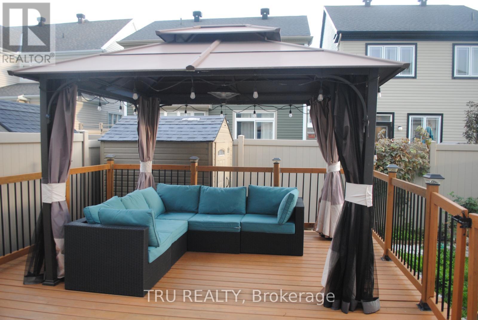 Photo 50 of 352 Meadowbreeze Drive, Ottawa ON