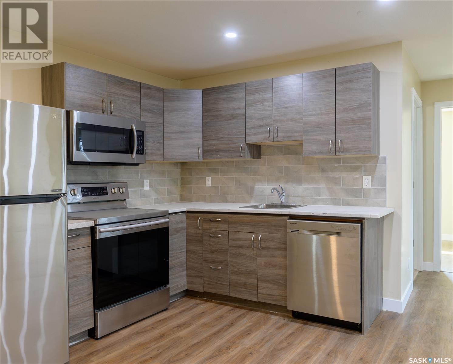 Photo 10 of 5549 Waterer Road, Regina SK