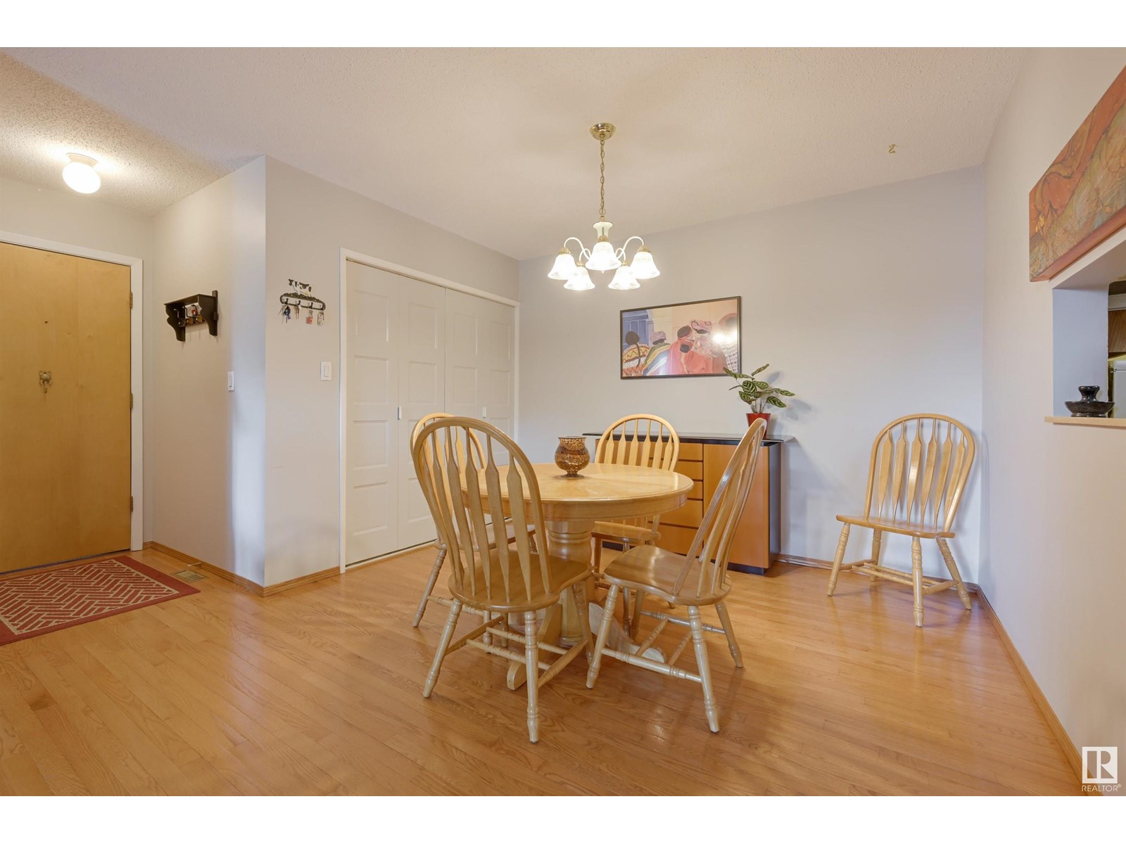 Photo 11 of 301 2908 105 A St Nw, Edmonton AB