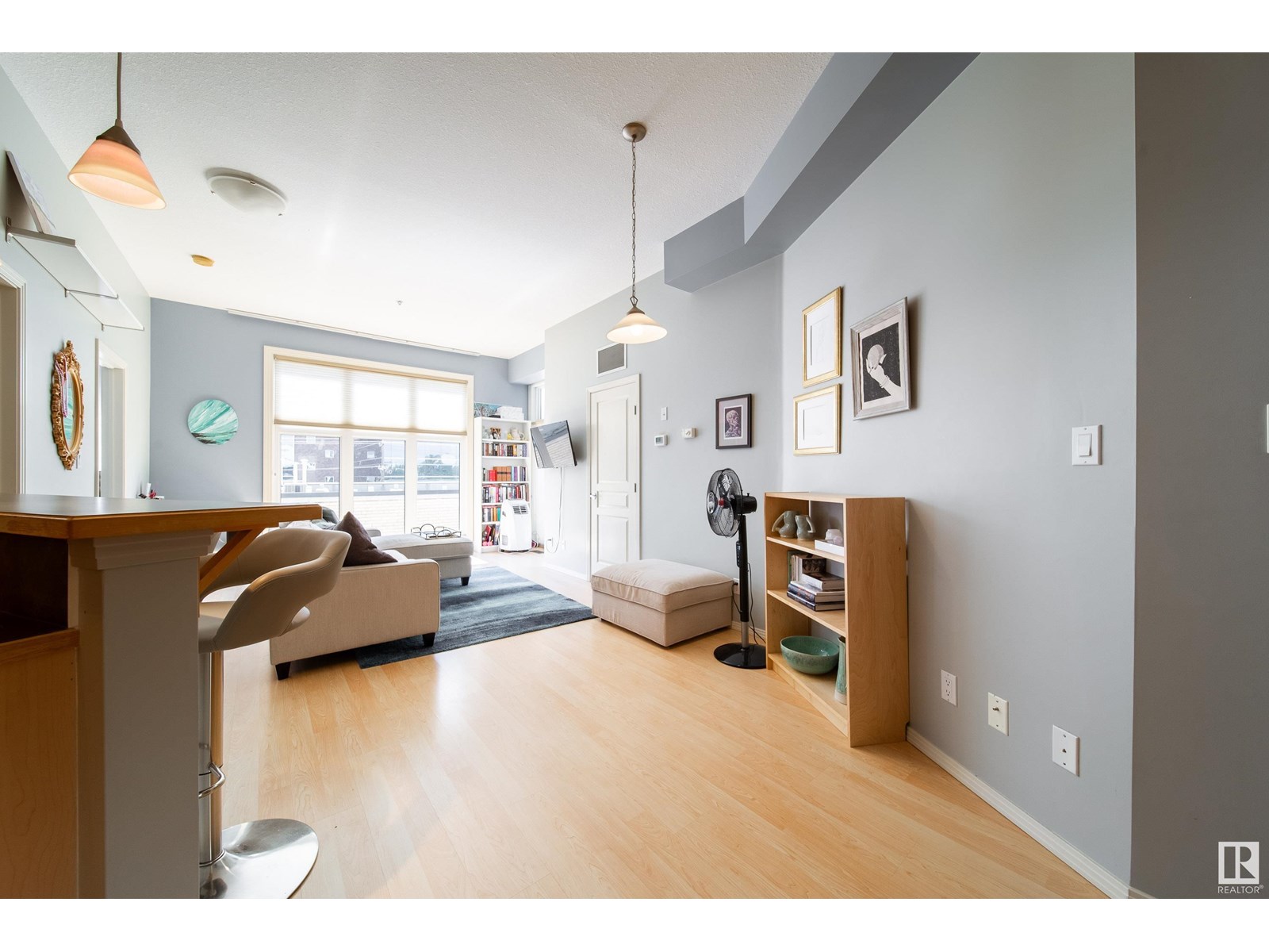Photo 7 of 418 10147 112 St Nw, Edmonton AB