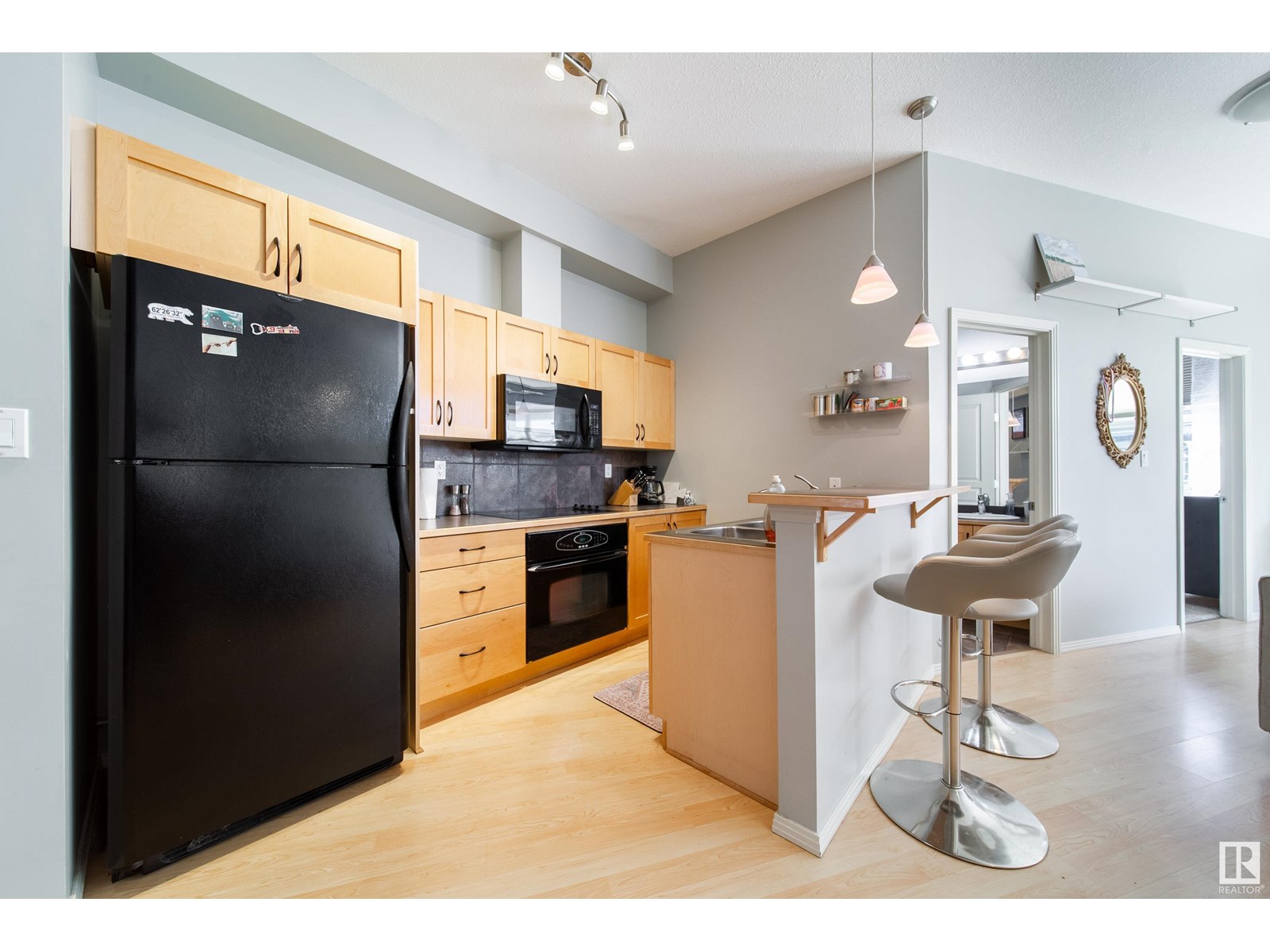 Photo 14 of 418 10147 112 St Nw, Edmonton AB