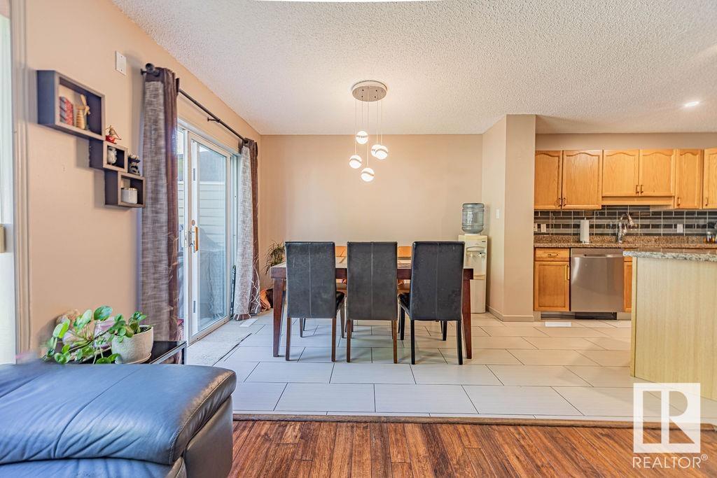 Photo 8 of 6840 159 A Av Nw, Edmonton AB