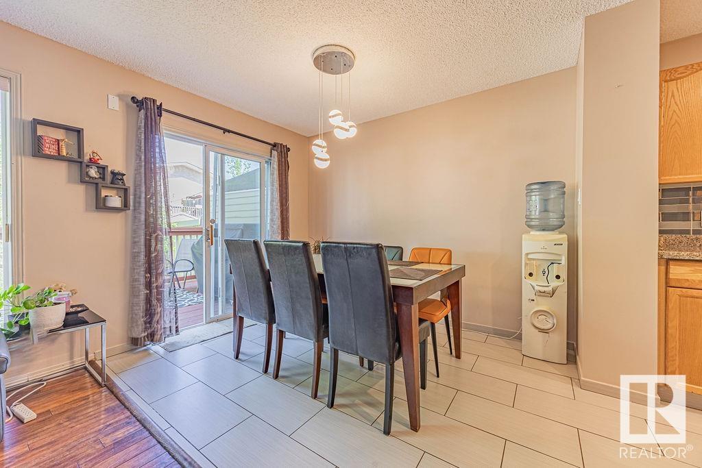 Photo 9 of 6840 159 A Av Nw, Edmonton AB