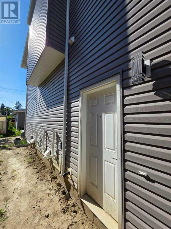Single Family House for Sale in   Street SE Forest Lawn Calgary 