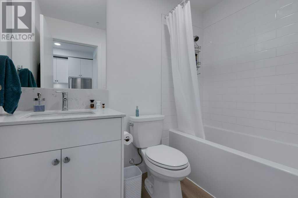 Single Family House for Sale in    Avenue NE Crescent Heights Calgary 