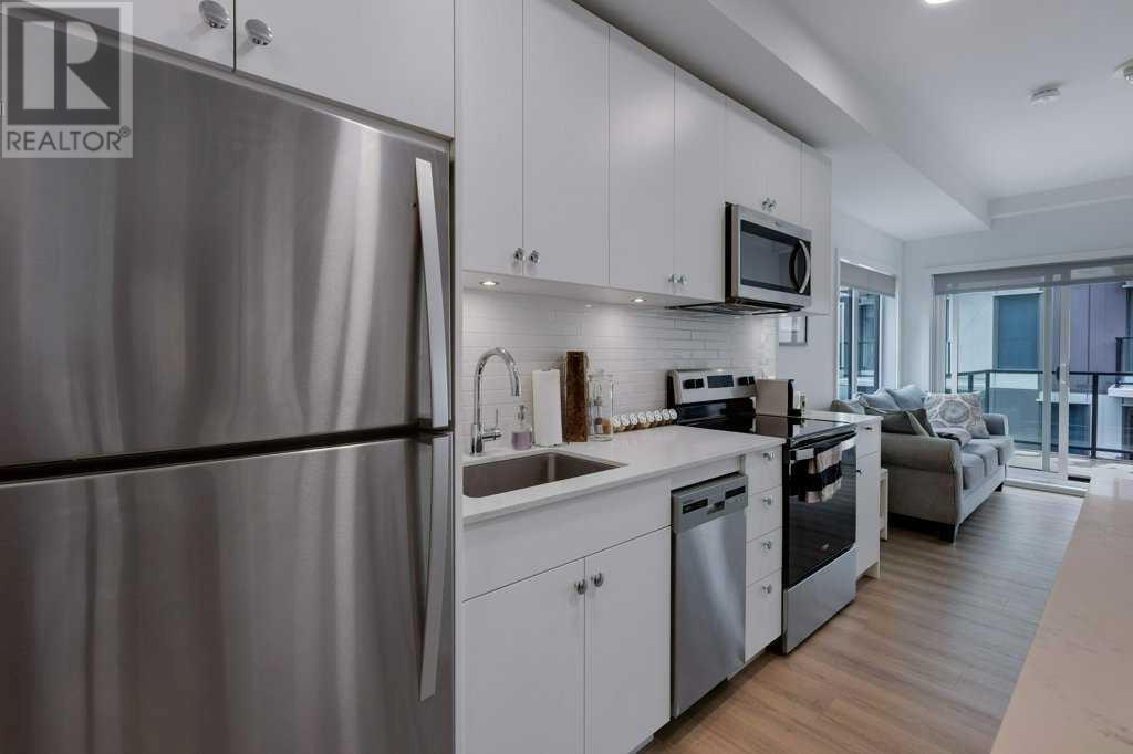 Single Family House for Sale in    Avenue NE Crescent Heights Calgary 