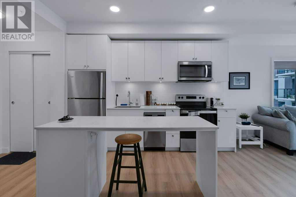 Single Family House for Sale in    Avenue NE Crescent Heights Calgary 
