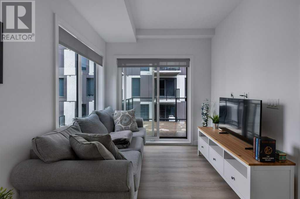 Single Family House for Sale in    Avenue NE Crescent Heights Calgary 