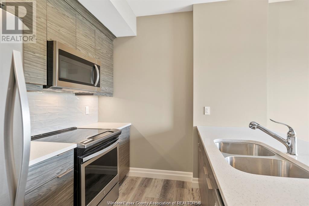 Photo 9 of 955 Ouellette Avenue Unit 403, Windsor ON