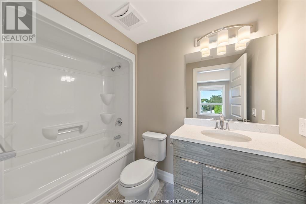 Photo 4 of 955 Ouellette Avenue Unit 403, Windsor ON