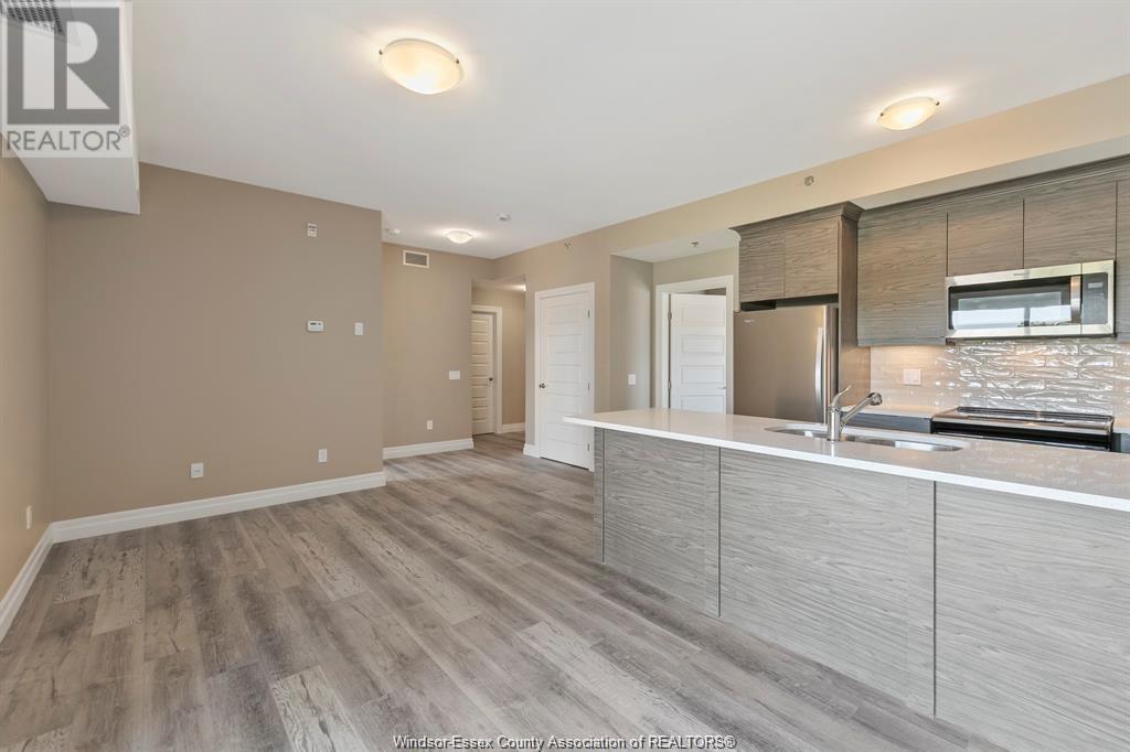 Photo 12 of 955 Ouellette Avenue Unit 403, Windsor ON