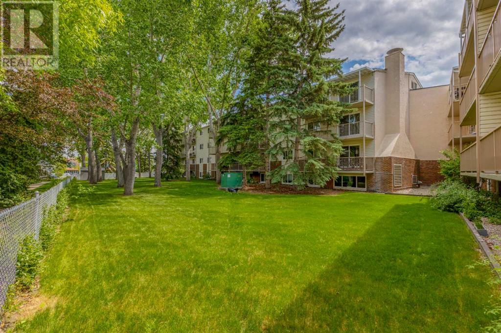 Single Family House for Sale in    Street NW Varsity Calgary 