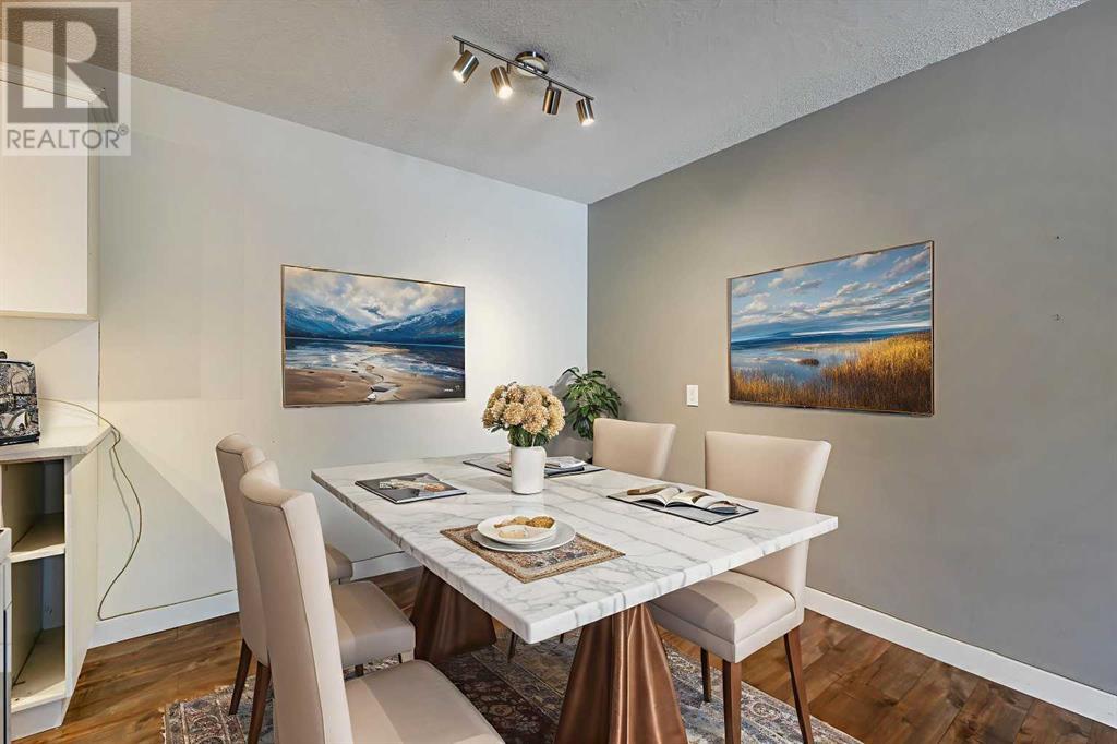Single Family House for Sale in    Street NW Varsity Calgary 