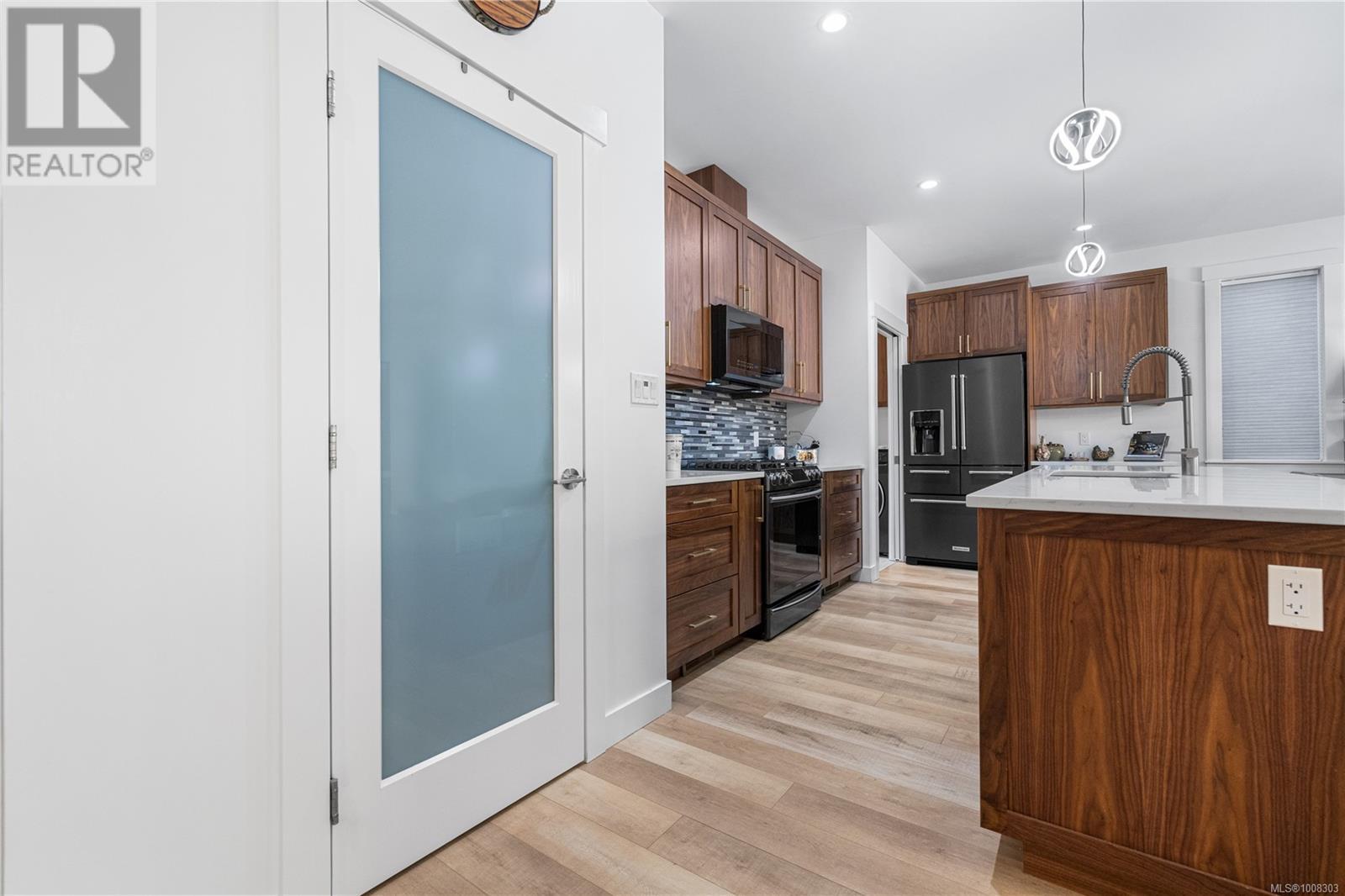 Photo 16 of 710 Salal St, Campbell River BC