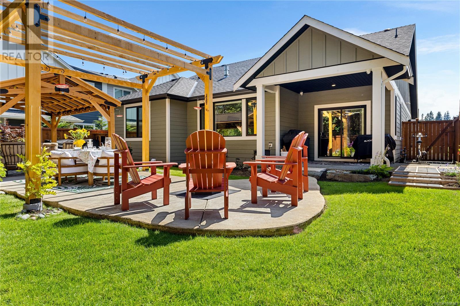 Photo 54 of 710 Salal St, Campbell River BC