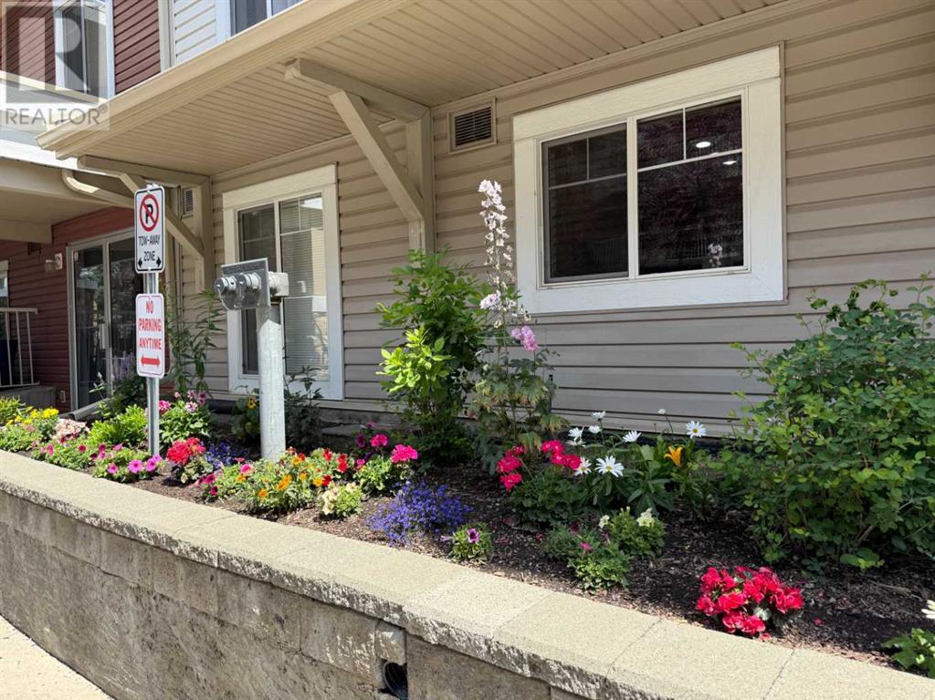 Single Family House for Sale in   Panamount Drive NW Panorama Hills Calgary 