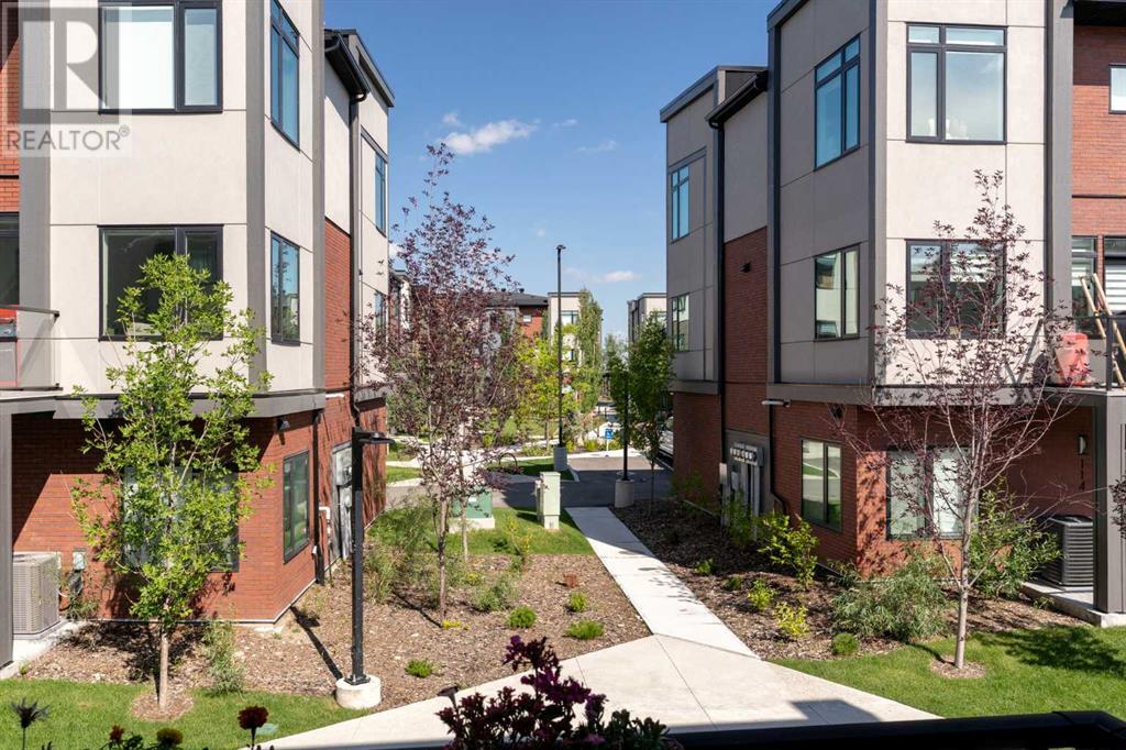 Single Family House for Sale in   Greenbriar Place NW Greenwood/Greenbriar Calgary 