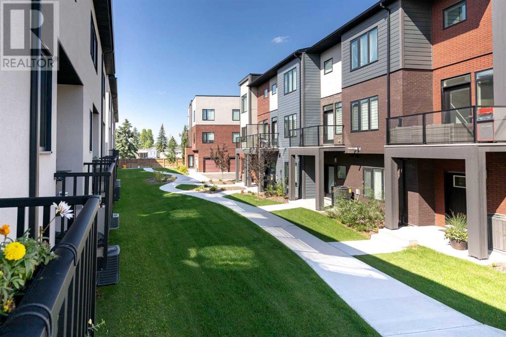 Single Family House for Sale in   Greenbriar Place NW Greenwood/Greenbriar Calgary 