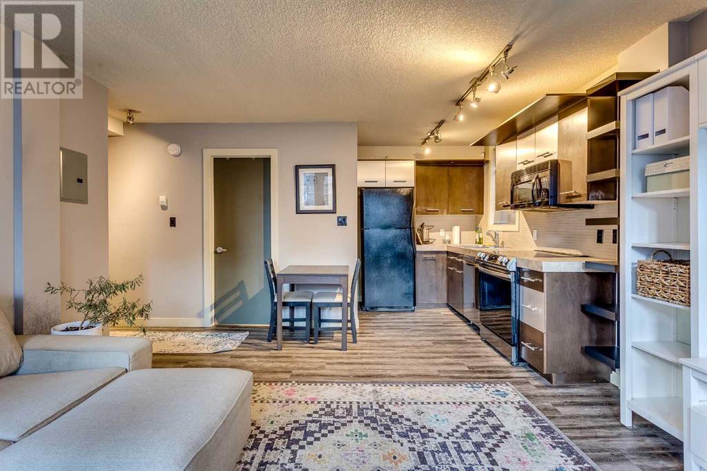 Single Family House for Sale in    Avenue SW Mission Calgary 