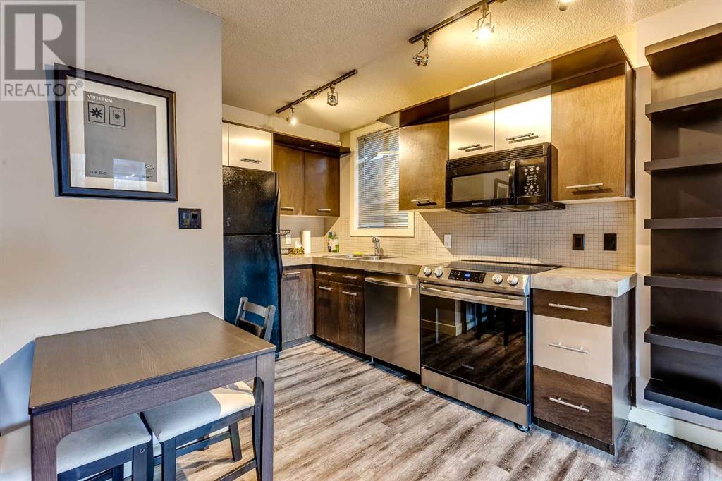 Single Family House for Sale in    Avenue SW Mission Calgary 