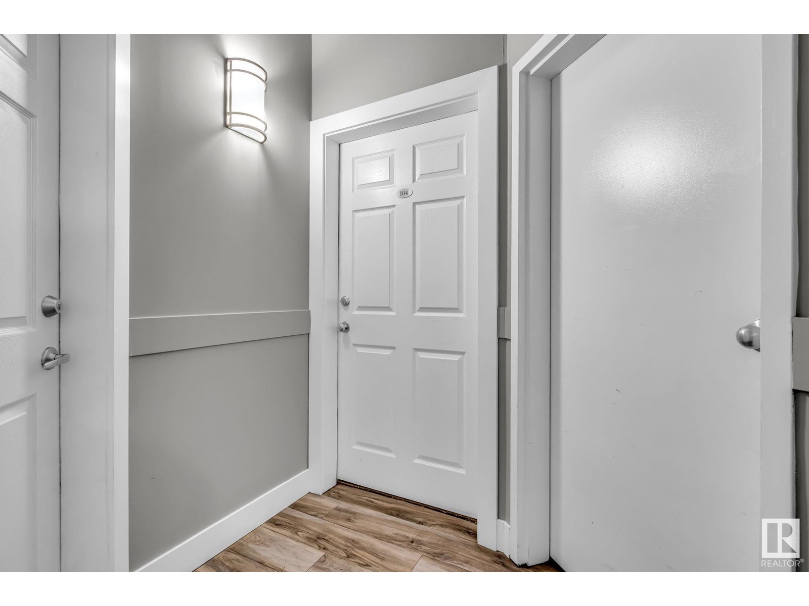 Photo 21 of 104 10046 110 St Nw, Edmonton AB