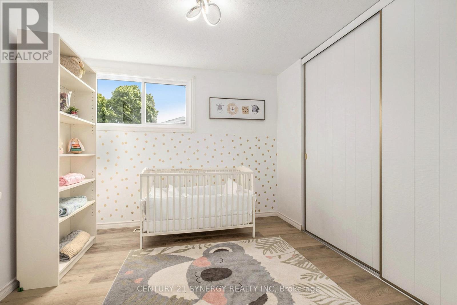 Photo 12 of 127 Woodfield Drive, Ottawa ON