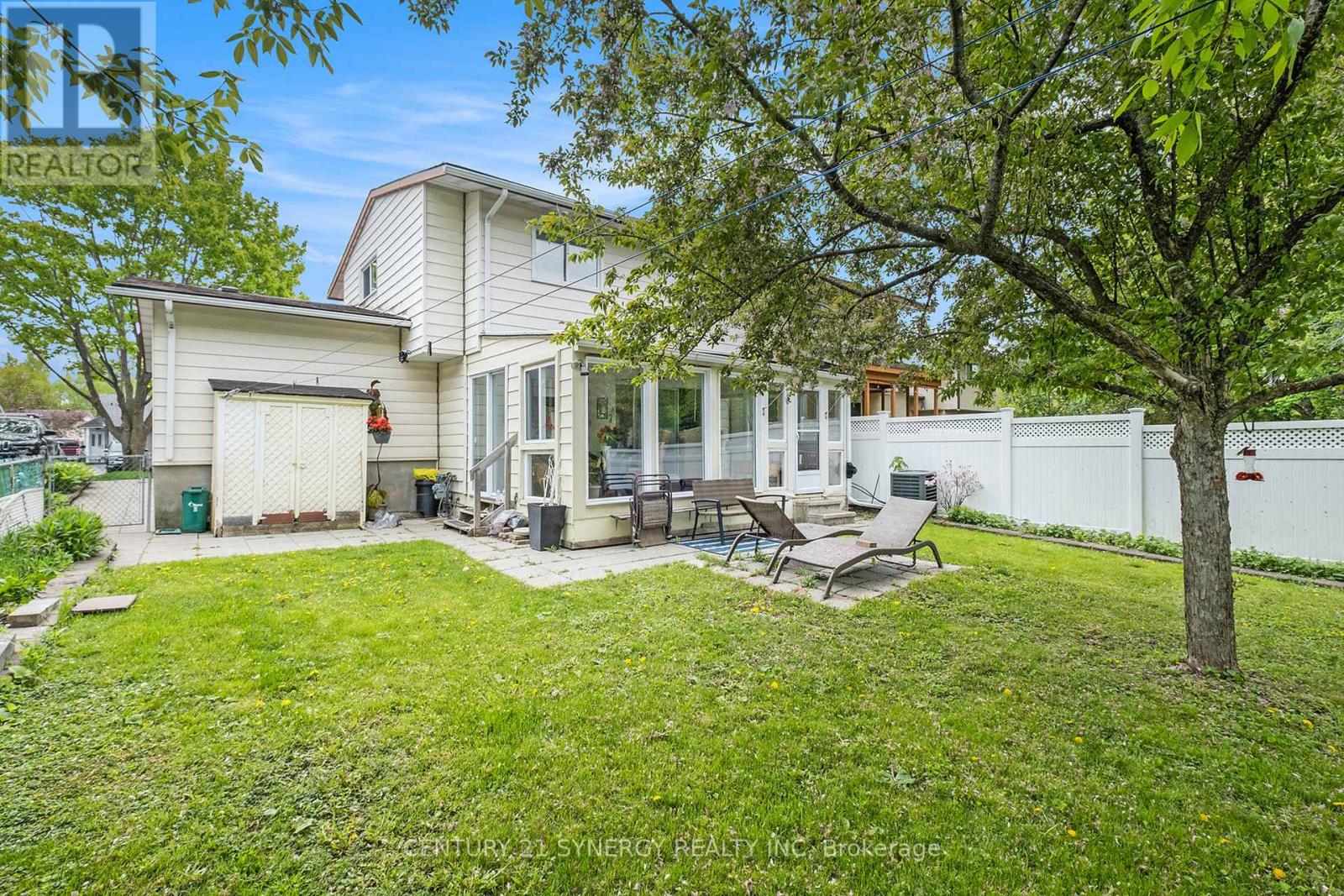 Photo 14 of 127 Woodfield Drive, Ottawa ON