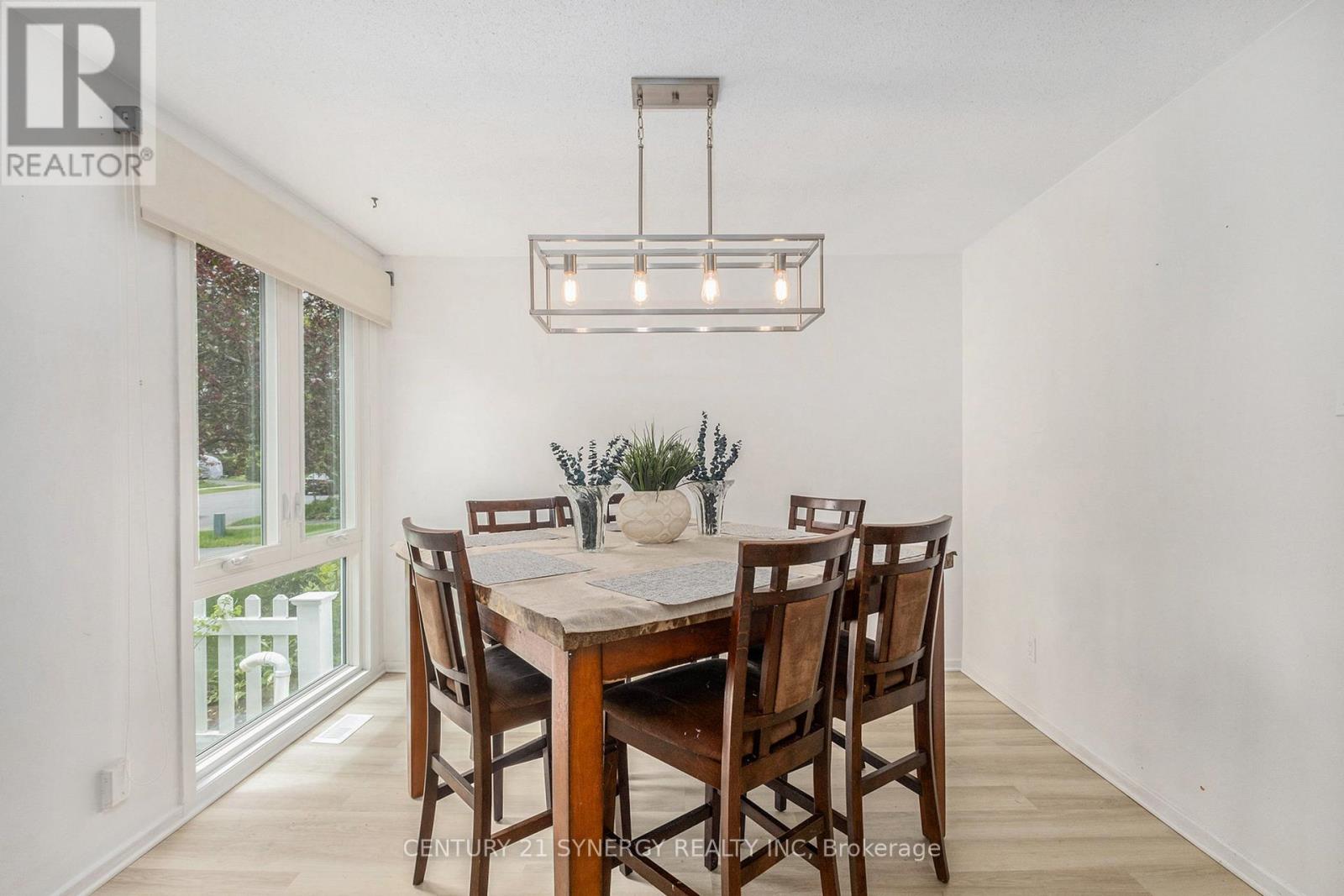 Photo 7 of 127 Woodfield Drive, Ottawa ON